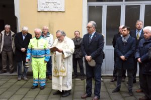 La benedizione del nuovo mezzo