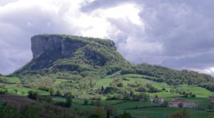 La Pietra di Bismantova a Castelnuovo nei Monti, nel versante emiliano del Parco Nazionale dell'Appennino