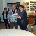 Festa Fratres Bagnone: la presidente Rita Beccari premia Giorgio Rossi per il raggiungimento delle 200 donazioni