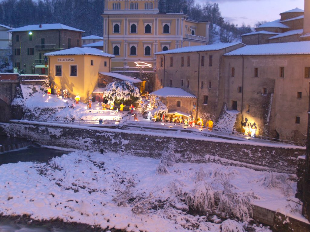 Il presepe di Villafranca tra i due ponti
