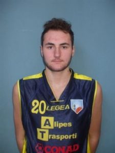 Mattia Malossi pivot della Pontremolese Basket