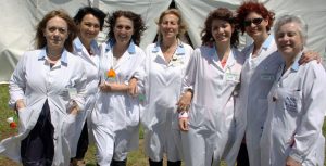 Un gruppo di volontarie dell'AVO