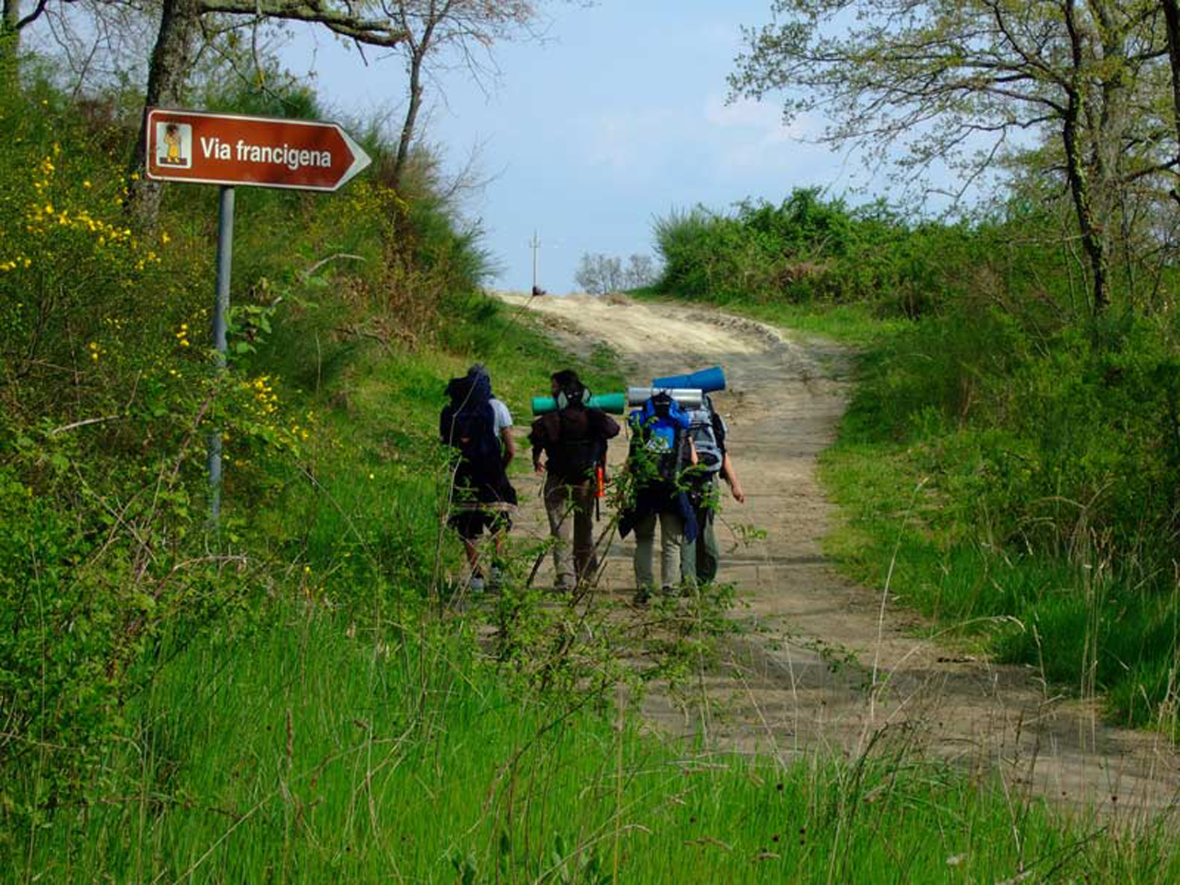 La Via Francigena, non è solo camminare: un percorso dalle forti emozioni