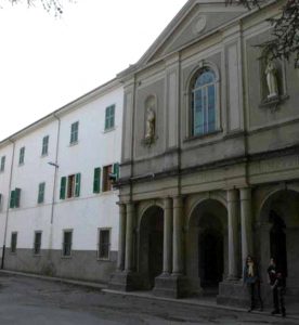 La facciata dell'Agrario