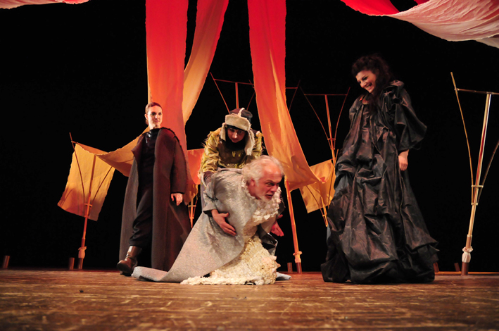 Doppio appuntamento con Shakespeare nei teatri della Lunigiana Doppio appuntamento con Shakespeare nei teatri della Lunigiana