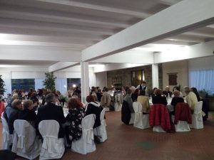 Un momento della fase conviviale della festa