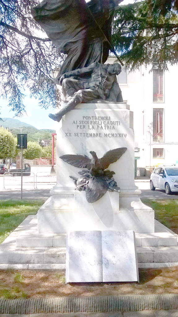 A Pontremoli in ricordo del 25 Aprile A Pontremoli in ricordo del 25 Aprile