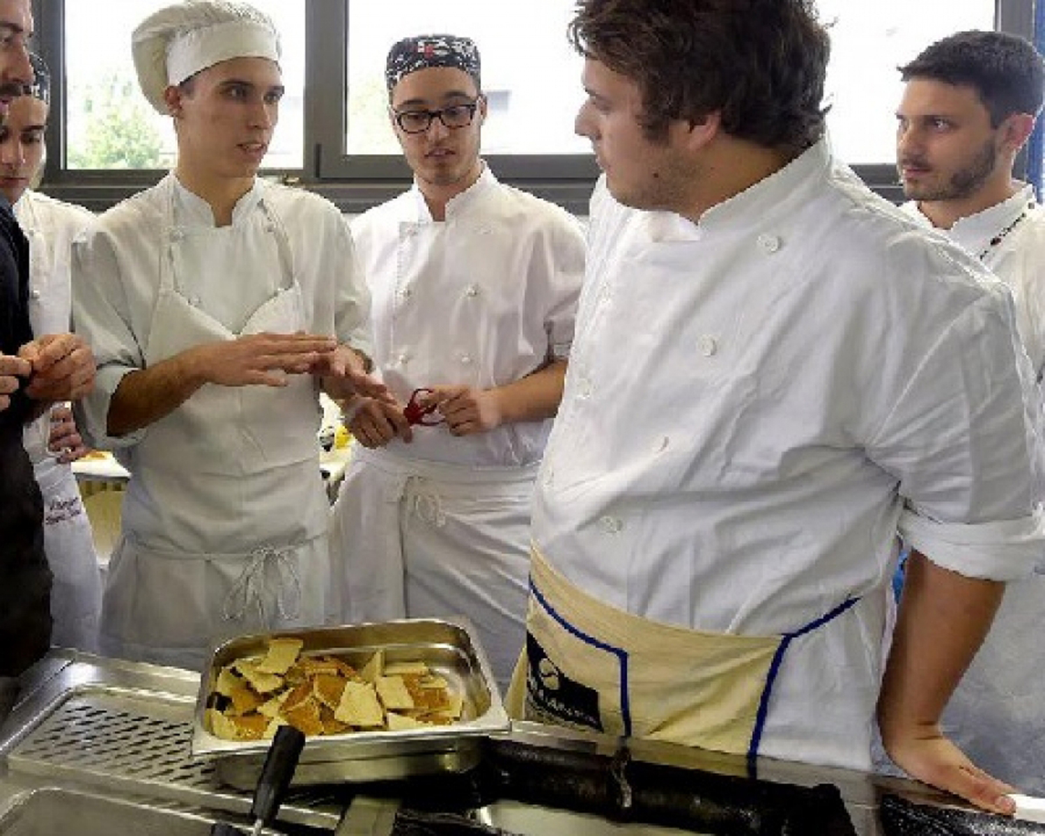 Bagnone: i ragazzi del “Pacinotti” hanno portato il testarolo al G7 della cultura Bagnone: i ragazzi del “Pacinotti” hanno portato il testarolo al G7 della cultura