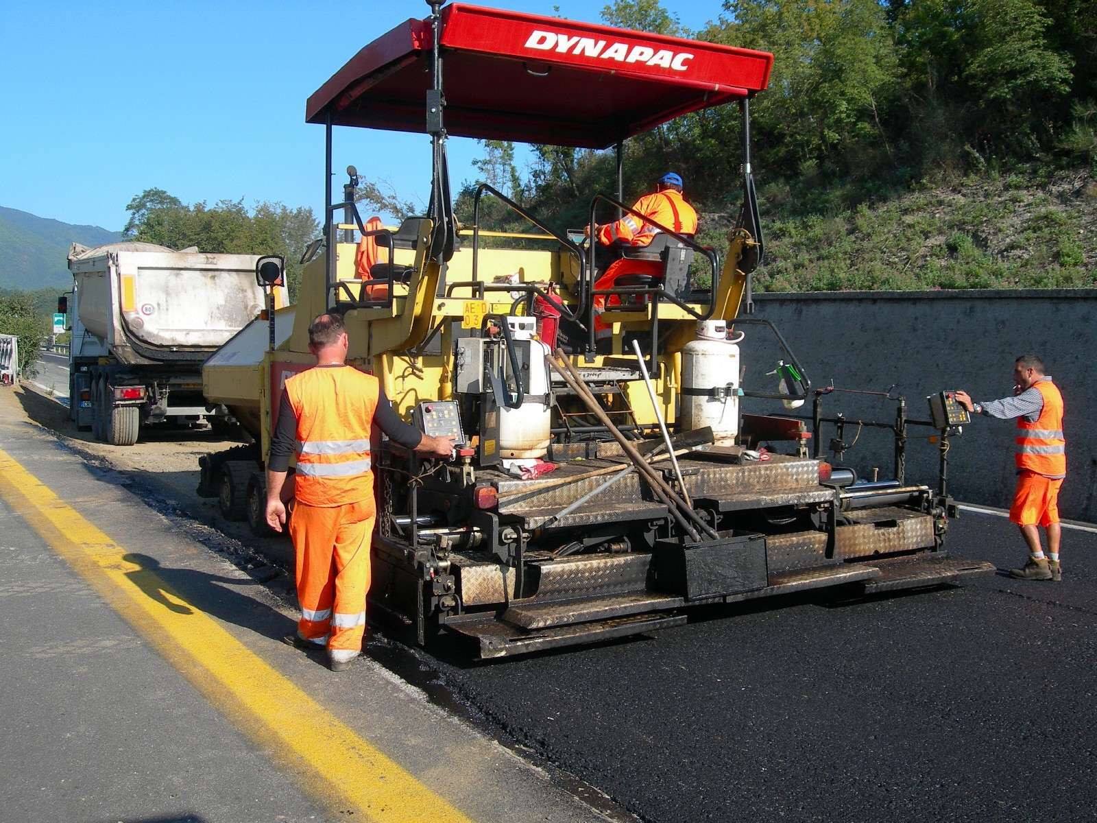 Finalmente asfaltata la vecchia variante di Gassano Finalmente asfaltata la vecchia variante di Gassano