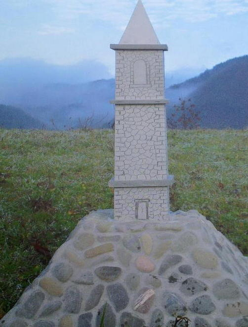 Sul Monte Cucchero svetta un campanile voce di nove paesi