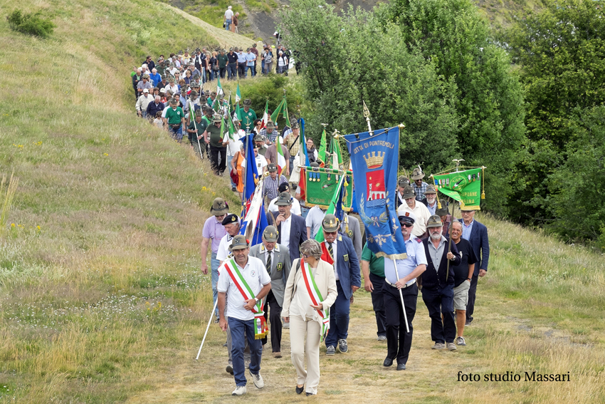 Celebrato al Passo del Cirone il trentennale della Madonna dell’Orsaro Celebrato al Passo del Cirone il trentennale della Madonna dell’Orsaro