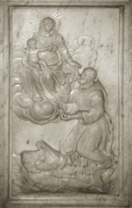 35bassorilievo_rubato_Aulla