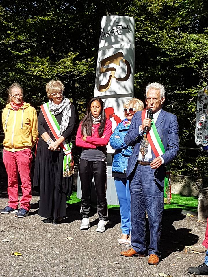 Alla Cisa tanti motociclisti venuti in memoria del Sic Alla Cisa tanti motociclisti venuti in memoria del Sic