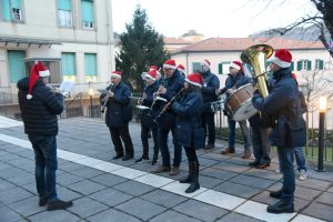 01auguriBandaPontremoli