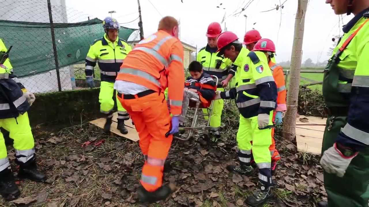 Protezione Civile e volontariato uniti in difesa del territorio Protezione Civile e volontariato uniti in difesa del territorio