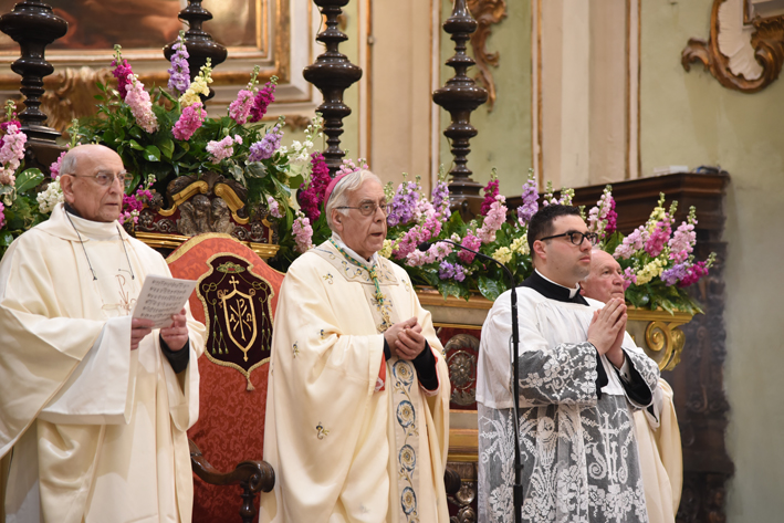Il Vescovo Giovanni: “Resta con noi Signore, perché possiamo sperimentare il tuo amore” Il Vescovo Giovanni: “Resta con noi Signore, perché possiamo sperimentare il tuo amore”