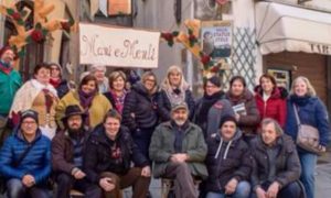 Il gruppo che ha dato vita alla nuova associazione “Mani e Menti”