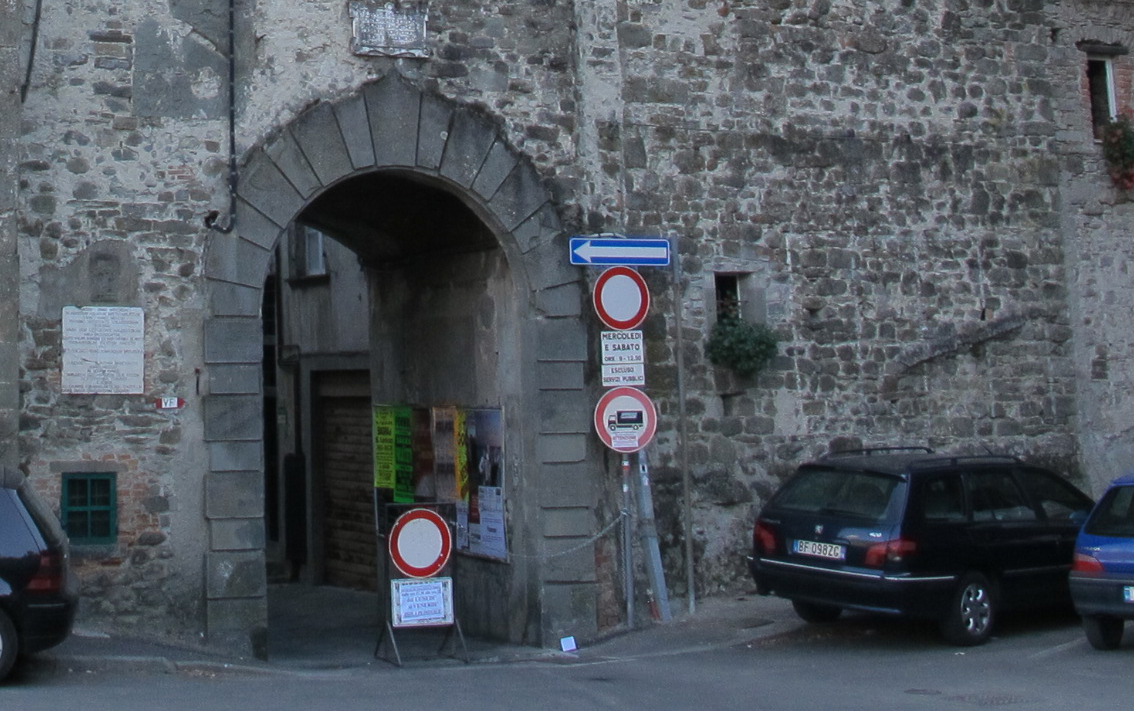 Il difficile equilibrio tra traffico e valorizzazione del centro storico di Pontremoli