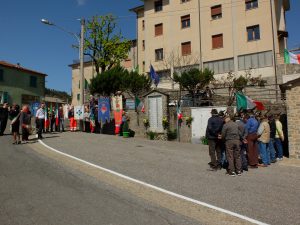 Un momento della cerimonia del 25 Aprile a Zeri