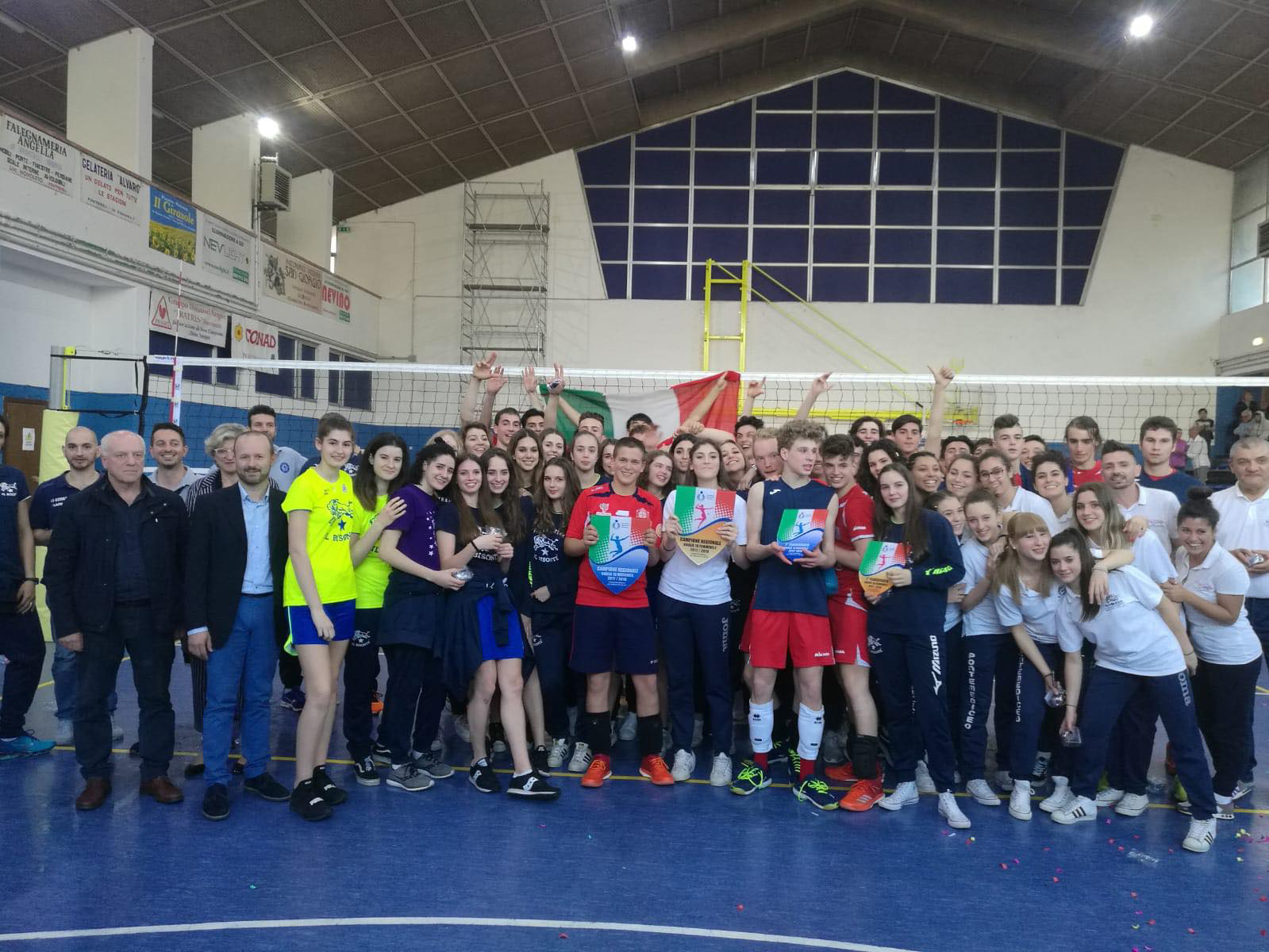 La grande pallavolo è passata per Pontremoli La grande pallavolo è passata per Pontremoli