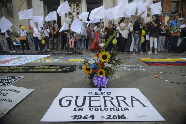 In Colombia la Chiesa difende il processo di pace In Colombia la Chiesa difende il processo di pace