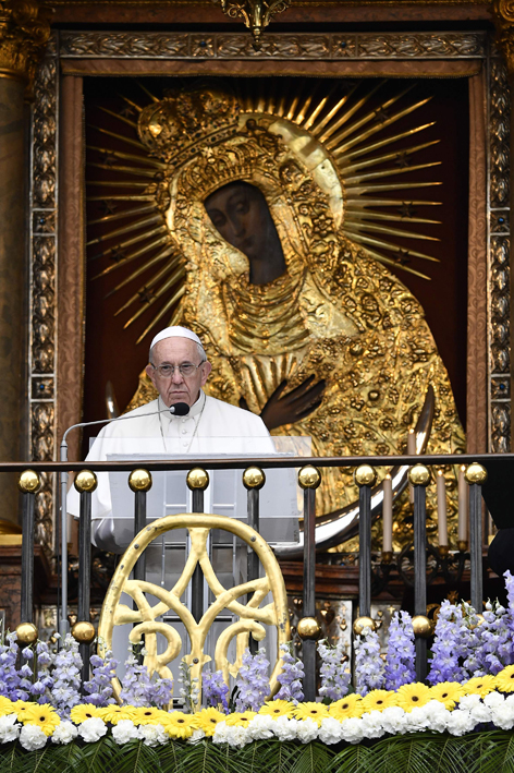 Papa Francesco nei paesi baltici: oltre le chiusure e le diffidenze necessari dialogo e fraternità Papa Francesco nei paesi baltici: oltre le chiusure e le diffidenze necessari dialogo e fraternità