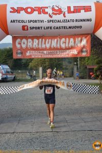 L'arrivo del primo assoluto Gabriele Benedetti