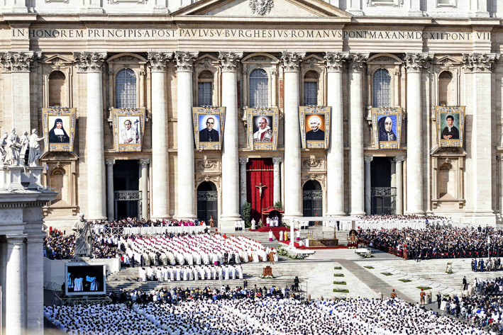 Paolo VI e Romero testimoni del vangelo di Cristo Paolo VI e Romero testimoni del vangelo di Cristo