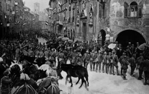 Truppe italiane a Trento nell'ultimo giorno di guerra