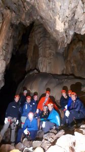 Un momento della visita dei  Tour Operator alle grotte di Equi