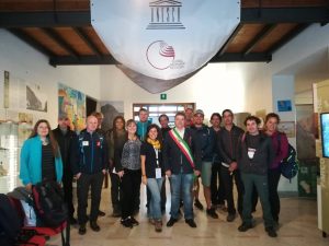 Foto di gruppo dei Tour Operator con il sindaco Grassi