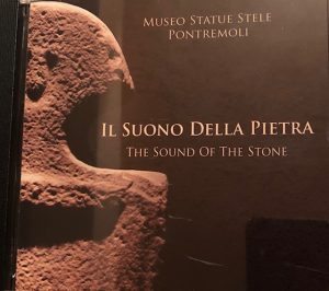 La copertina del Cd musicale dedicato alle Statue Stele