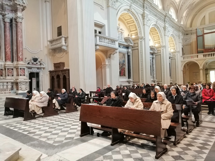 Vita consacrata: una risposta generosa alla chiamata divina