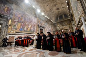 09Papa_Summit_abusi2