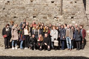 Foto di gruppo dei partecipanti al convegno che si è tenuto al Castello
