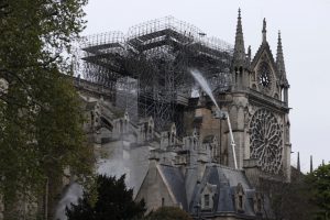 DOUNIAMAG-FRANCE-FIRE-NOTRE DAME