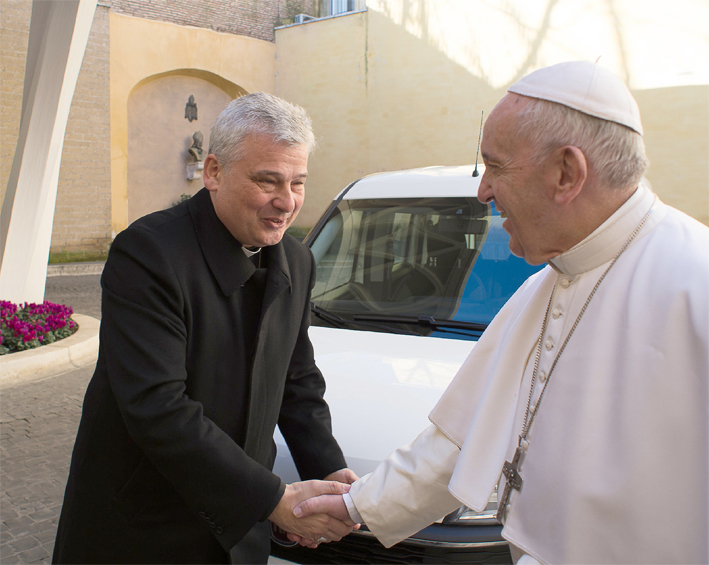 Il card. Krajewski, “È stato un gesto di umanità” Il card. Krajewski, “È stato un gesto di umanità”