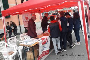 Lo stand di Aido Lunigiana e Donatori di Sangue Fratres di Pontremoli