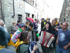 Un momento del Cantamaggio a Montereggio