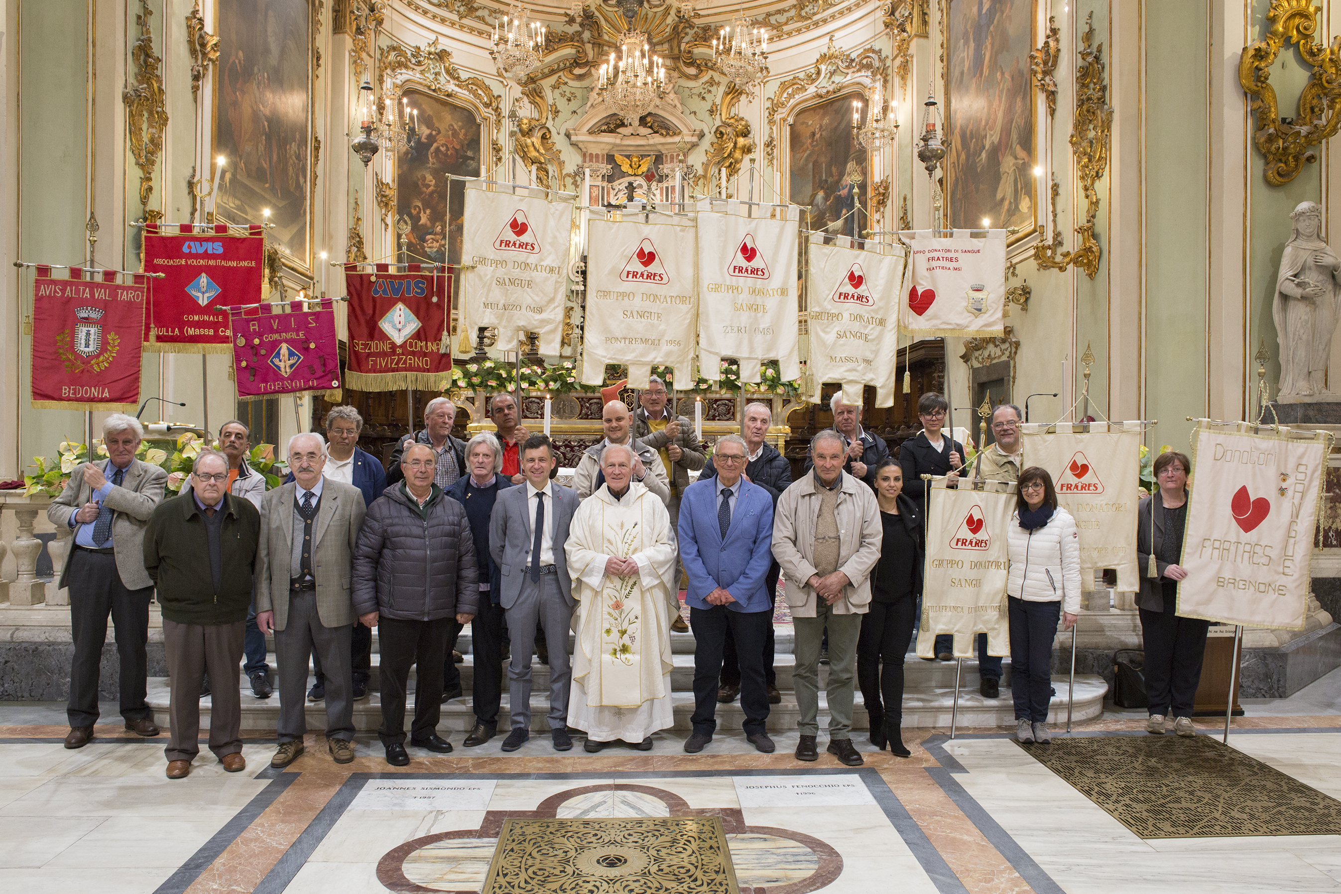 “Fratres” di Pontremoli in festa con la Giornata del Donatore “Fratres” di Pontremoli in festa con la Giornata del Donatore