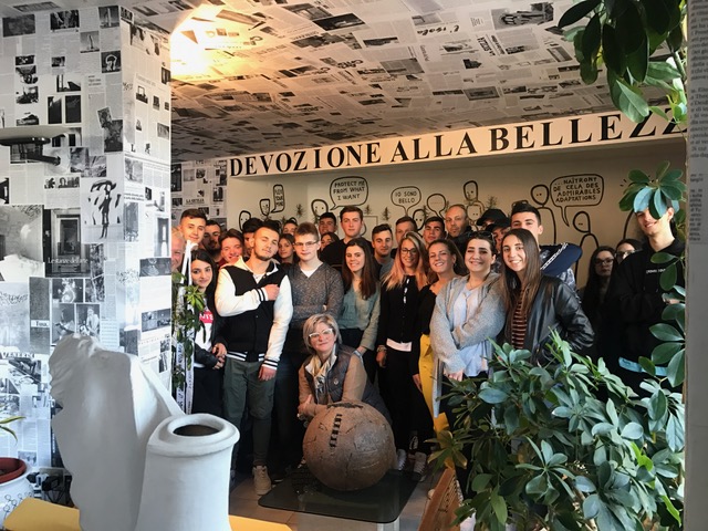 Viaggio di istruzione in Sicilia per gli alunni dell’Istituto “Pacinotti” Viaggio di istruzione in Sicilia per gli alunni dell’Istituto “Pacinotti”