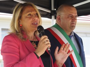 L’intervento dell’assessore regionale Cristina Grieco, di fianco il sindaco Filippo Bellesi (foto Massimo Pasquali)