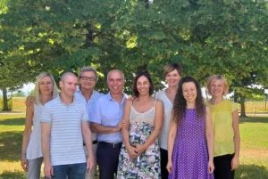 Il gruppo di ricercatori dell'Università di Parma che ha scoperto il metodo per allungare la vita degli alimenti. Tra loro il lunigianese Luca Calani.