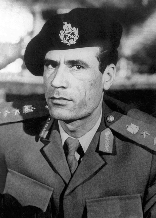 Gheddafi, ascesa e tramonto di un tiranno Gheddafi, ascesa e tramonto di un tiranno