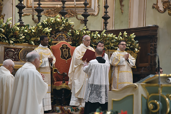 L’omelia di mons. Giovanni Santucci: “Vieni, Signore, nel mio cuore c’è posto per te” L’omelia di mons. Giovanni Santucci: “Vieni, Signore, nel mio cuore c’è posto per te”