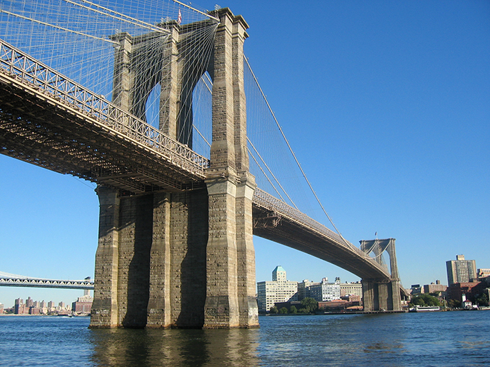 I primi 150 anni del ponte sull’East River a New York tra Brooklyn e Manhattan I primi 150 anni del ponte sull’East River a New York tra Brooklyn e Manhattan