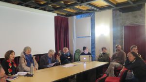 Il Presidente del Parco dell'Appennino Fausto Giovanelli e alcuni degli intervenuti