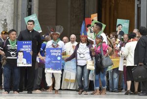 Papa Francesco all'inizio dei lavori del Sinodo sull'Amazzonia nell'autunno scorso