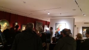 Un momento della visita degli "Amici del Campanone" nel museo del Cappuccini a Milano