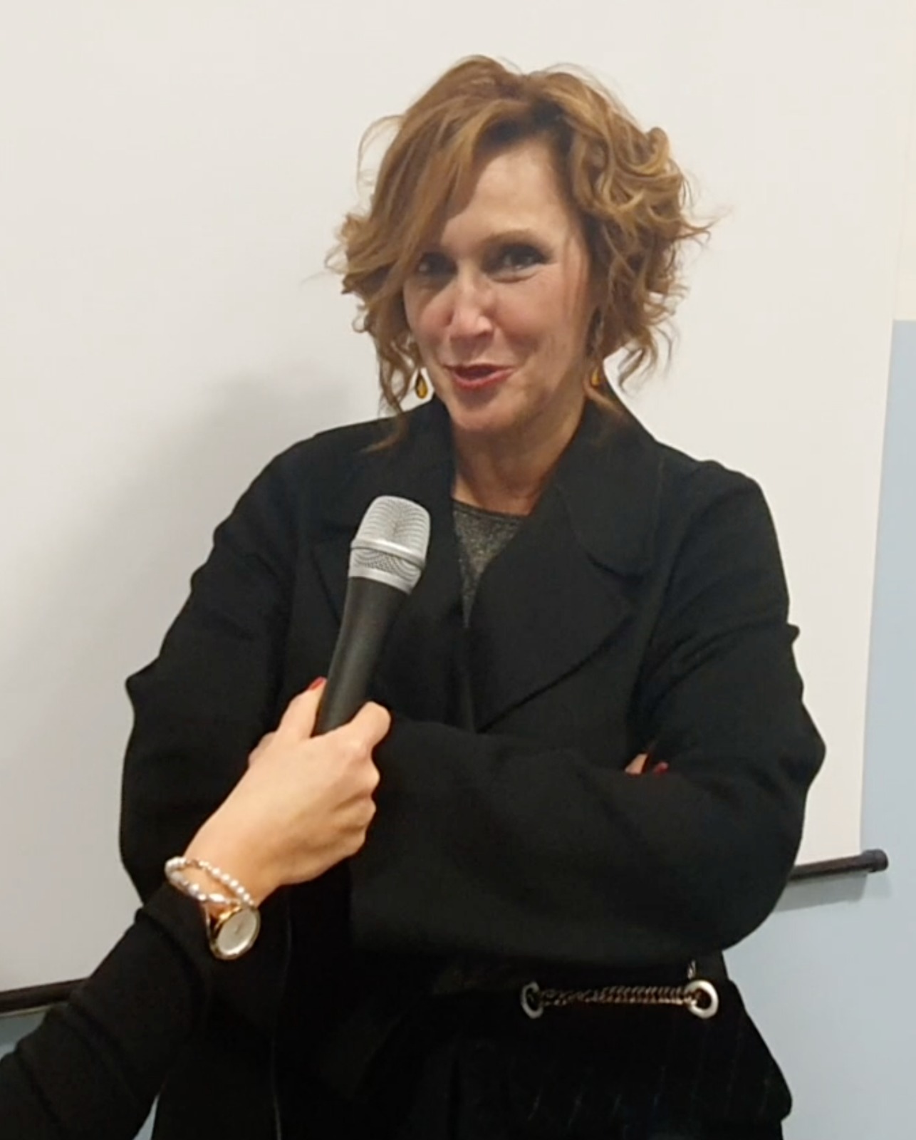 Intervista alla dirigente Arrighi “buona la preparazione scolastica ma bisogna andare oltre i campanilismi” Intervista alla dirigente Arrighi “buona la preparazione scolastica ma bisogna andare oltre i campanilismi”